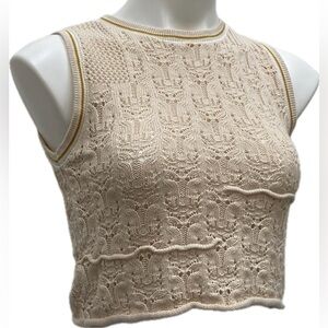 EASEL NEUTRAL TEXTURED COTTON ACRYLIC CREW CROP TOP